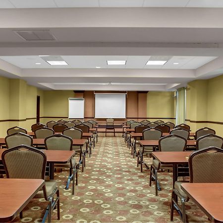 Hyatt Place Fort Lauderdale Cruise Port & Convention Center Hotel Business photo