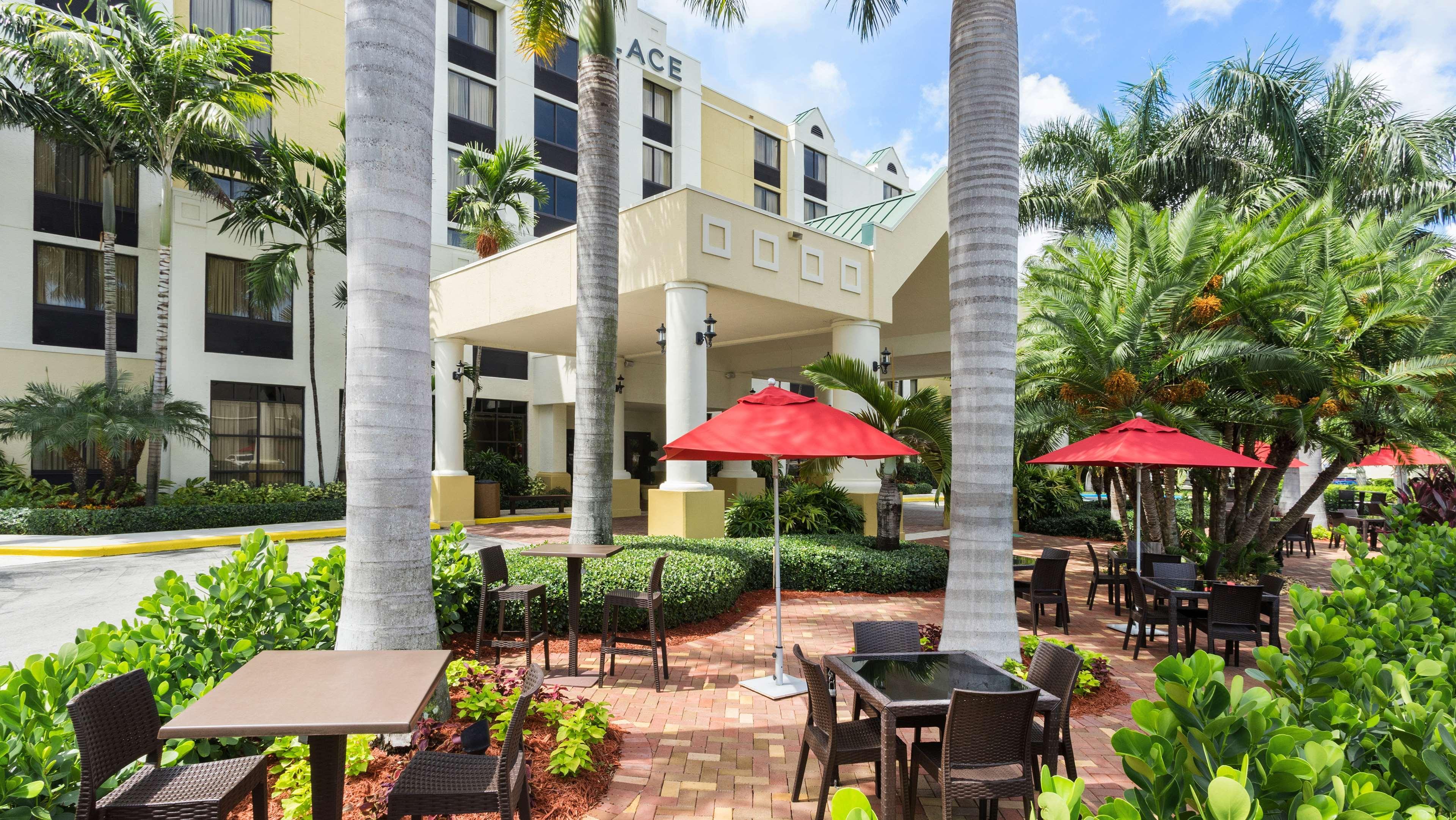 Hyatt Place Fort Lauderdale Cruise Port & Convention Center Hotel Exterior photo