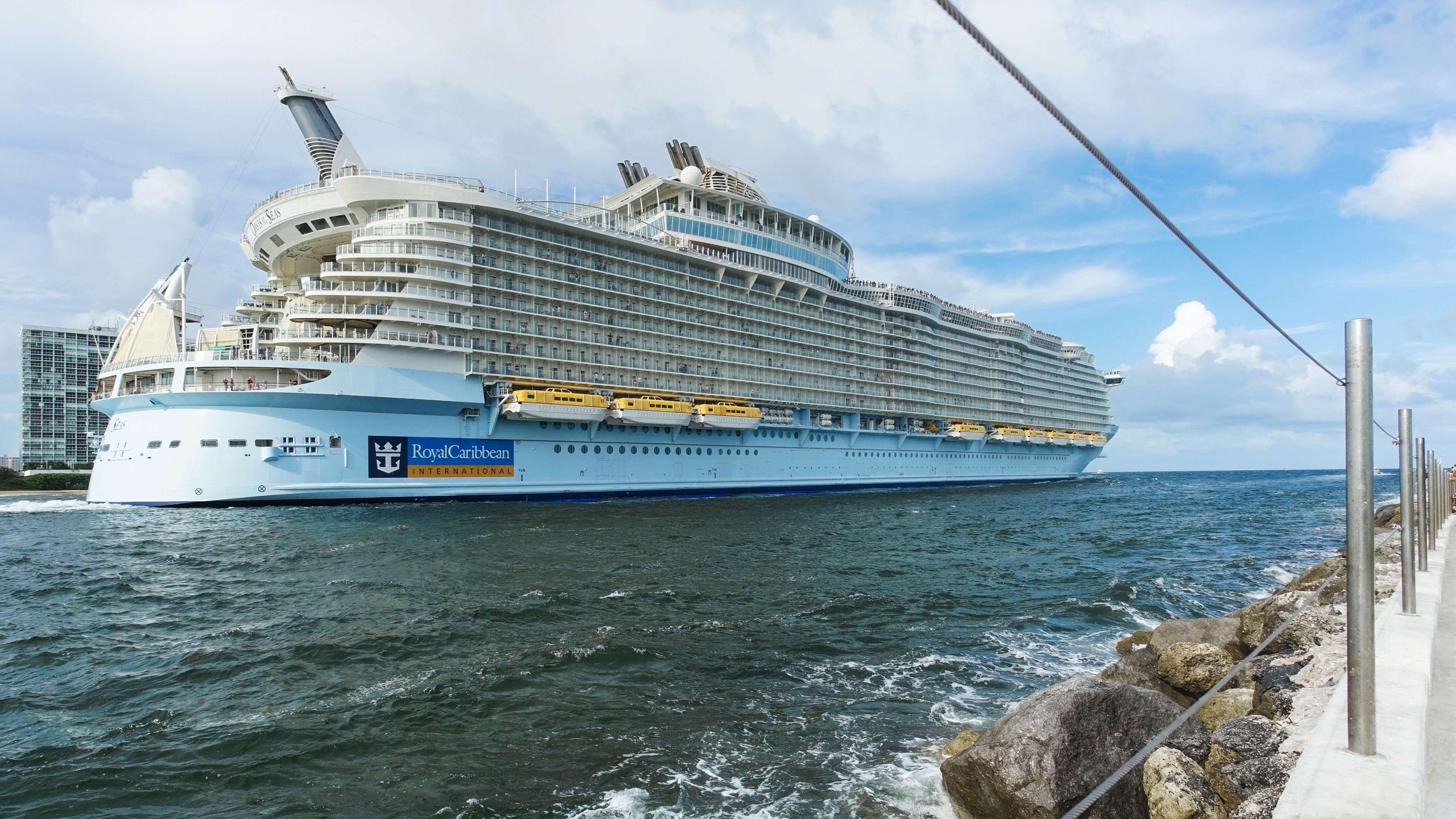 Hyatt Place Fort Lauderdale Cruise Port & Convention Center Hotel Exterior photo