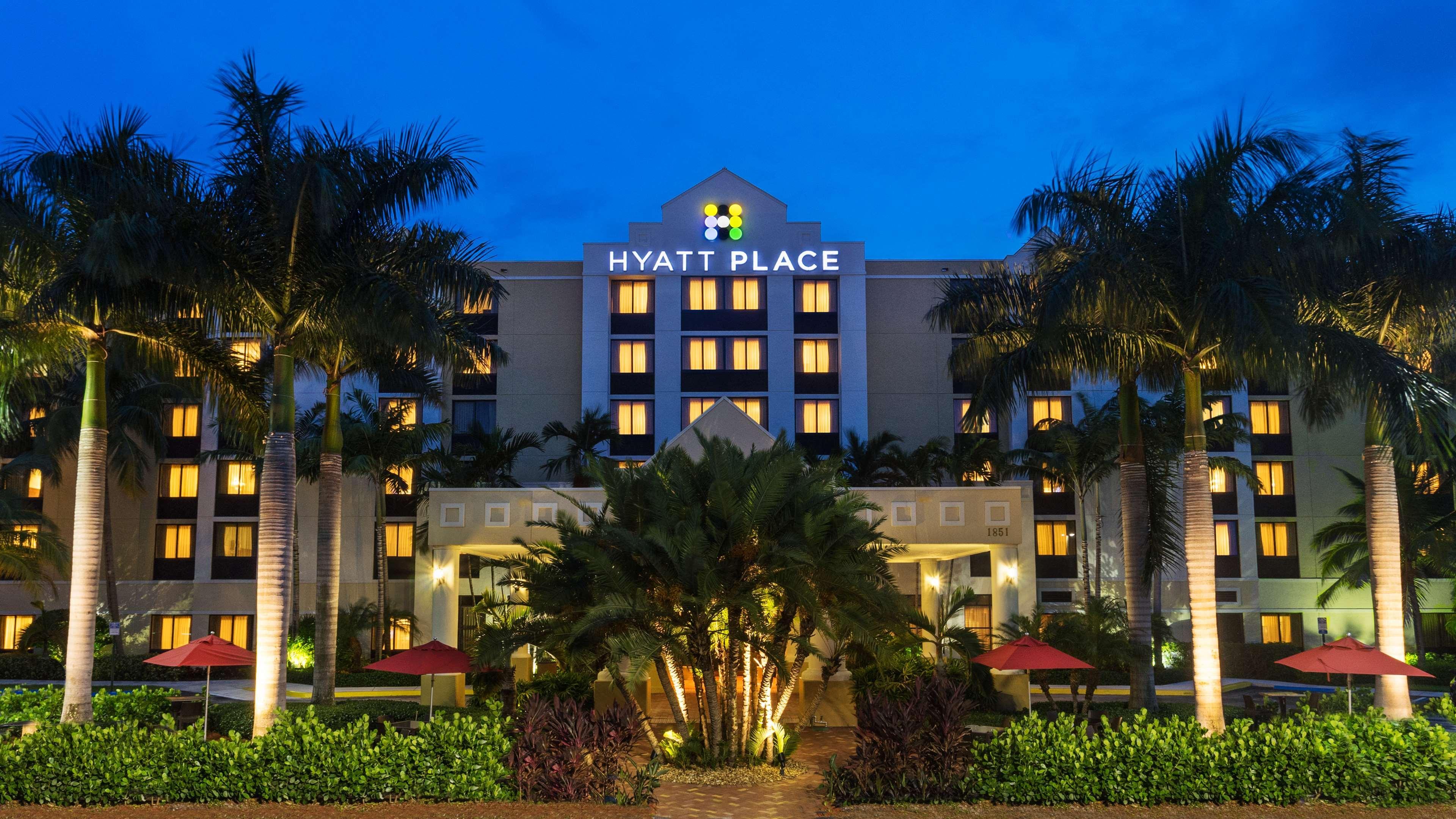 Hyatt Place Fort Lauderdale Cruise Port & Convention Center Hotel Exterior photo